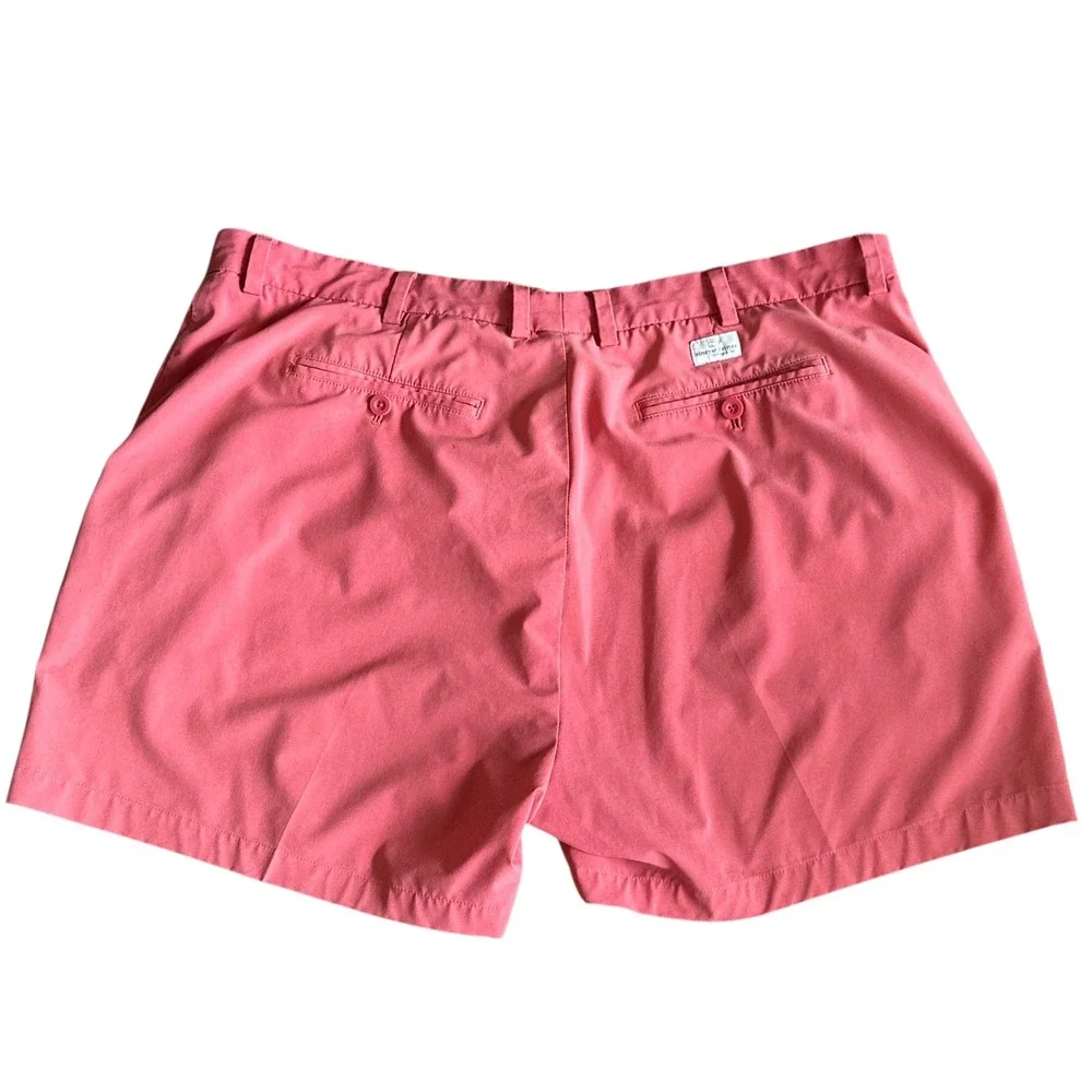 Vineyard Vines Shorts Men's‎ 42 Performance Breaker Shorts Salmon Pink Casual